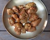 A picture of step 3 of Lotus Stem Pakoda.