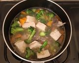 Foto langkah ke 3 dari resep Sop Brokoli Tahu.