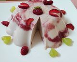 A picture of step 3 of Strawberry souffle.