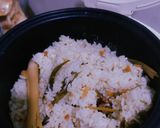Foto langkah ke 5 dari resep 👩🏻‍🍳 Nasi Liwet Rice Cooker.