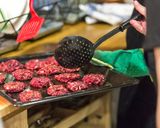 Foto del paso 3 de la receta: Hamburguesas de remolacha y mijo con chips de Kale
