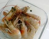 Foto langkah ke 1 dari resep Udang Asam Manis.