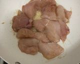 รูปขั้นตอนการทำที่ 2 ของ ข้าวกล้องอกไก่ย่าง และผักต้ม