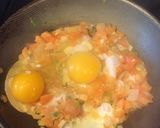 Foto del paso 6 de la receta: Arepa fit de avena con semillas de chía.. rellena de huevos revueltos con vegetales 🍅 y café ☕️