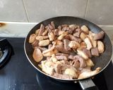 Foto del paso 3 de la receta: Guisado de carnes con pita árabe
