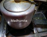 A picture of step 2 of Bottlegourd Lauki Dudhi Tadka with Nigella seeds kalonji.