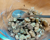 عکس مرحله 6 از دستور کیک شکلاتی گردویی