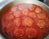 Foto del paso 2 de la receta: Albóndigas con tomate a las finas hierbas 🌿