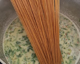 Foto del paso 3 de la receta: Spagetti- cremoso de pesto con pollo y Bacon