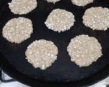 Foto del paso 4 de la receta: Galletas de avena y miel