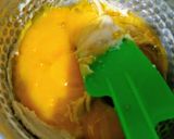 Foto langkah ke 2 dari resep Chiffon Cake Lembut with Au Bain Marie Technique.