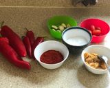 A picture of step 1 of Red chilli chutney.