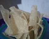 Foto langkah ke 6 dari resep Kerupuk nasi tanpa puli.