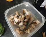 Foto del paso 1 de la receta: Navajas a la plancha con ajo y perejil