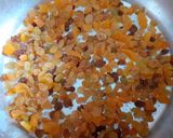 A picture of step 2 of Seffa (Mesfouf) with Dried Fruits and Nuts 💜.