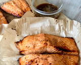 Foto del paso 5 de la receta: Salmón en airfryer con reducción de soja, miel y limón