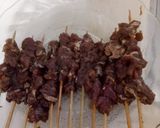 Foto langkah ke 3 dari resep Sate Kambing Empuk.