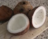 Foto del paso 6 de la receta: Cómo abrir un coco maduro