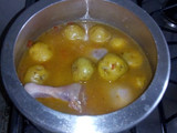 Sudado de pollo con papas criollas