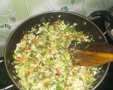 A picture of step 3 of White veg macroni.
