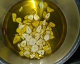 Foto del paso 7 de la receta: Fideuá de langostinos al ajillo