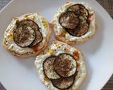 Fluffy's yummy tartlets with goat's cheese & pumpkin flowers recipe step 4 photo