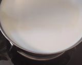 A picture of step 1 of Mozzarella cheese.