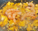 Foto del paso 4 de la receta: Revuelto de Picornells, Gambas y Ajetes