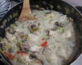 Foto del paso 4 de la receta: Pollo al puerro