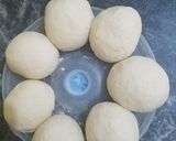 A picture of step 2 of Hara dhania tawa naan.