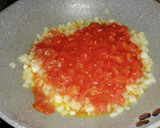 Foto del paso 3 de la receta: Coliflor rehogada con salsa de tomate