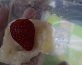 Foto langkah ke 3 dari resep Mochi Wafer.