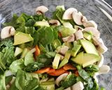 Foto del paso 6 de la receta Ensalada de vegetales, aguacate y tofu marinado