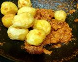A picture of step 4 of Kashmiri Dum Aloo.