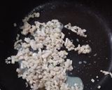 A picture of step 2 of Spicy Minced Chicken Salad.