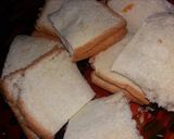 Foto langkah ke 9 dari resep Roti tawar goreng isi raqout ala ala.