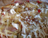 Foto del paso 2 de la receta: Pizza casera Brackwurt con bacon y sofrito con curry