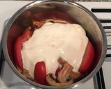 Foto del paso 3 de la receta: Milanesas de pollo bañadas en salsa de champiñones y chipotle
