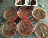 Foto del paso 8 de la receta: Postre frío e individual de chocolate con mermelada casera y chantilly