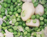 Foto del paso 3 de la receta: Crema de guisantes, patatas y puerros