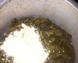 A picture of step 3 of Sarso da saag makki di roti.