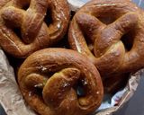 Foto del passaggio 8 della ricetta Bretzel.. indomabile Bontà