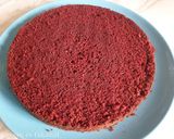Epres fehércsokoládés-mascarponés vörösbársony torta recept fázis 7 fotója