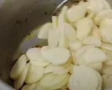 A picture of step 3 of Aloo ki sabji.
