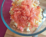 Foto del paso 2 de la receta: Canapés de langostinos y salmón