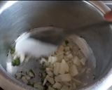 A picture of step 2 of Suji Upma.