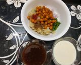 A picture of step 2 of Dahi Batata Puri.