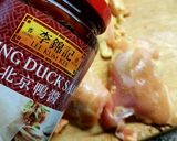 Foto del paso 3 de la receta Pollo en tajine con ciruelas y pasas con salsa Pekin