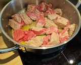 Une image de l'étape 1 de Bœuf Bourguignon à ma façon.