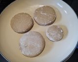 A picture of step 8 of Rye English Muffins.